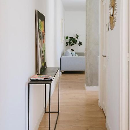 El Botones Nuevo Y Luminoso Apto De Diseno En Lavapies Apartman Madrid Kültér fotó