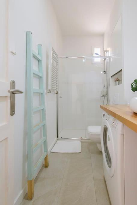 El Botones Nuevo Y Luminoso Apto De Diseno En Lavapies Apartman Madrid Kültér fotó