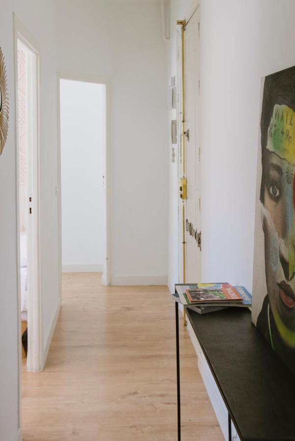 El Botones Nuevo Y Luminoso Apto De Diseno En Lavapies Apartman Madrid Kültér fotó